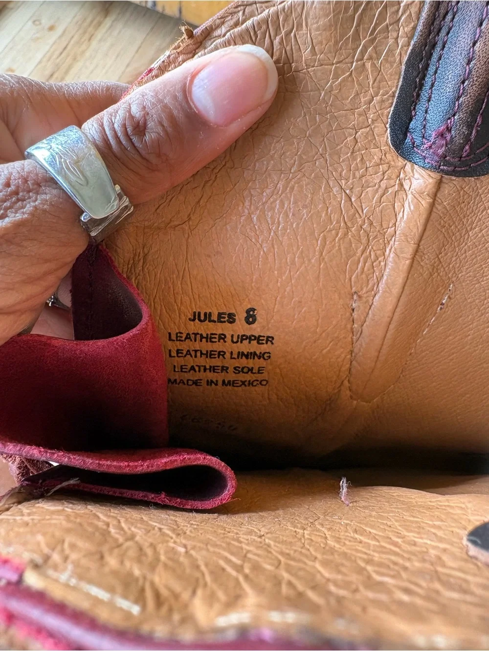 Jules Western Boot in the distressed wine/burgundy